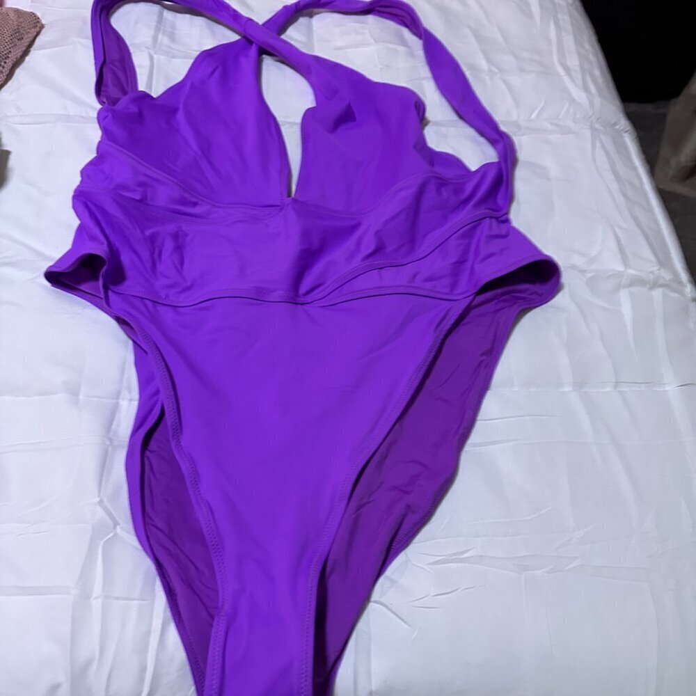 SKIMS PLUS SIZE - Swim Plunge Monokini - Picture 2 of 4